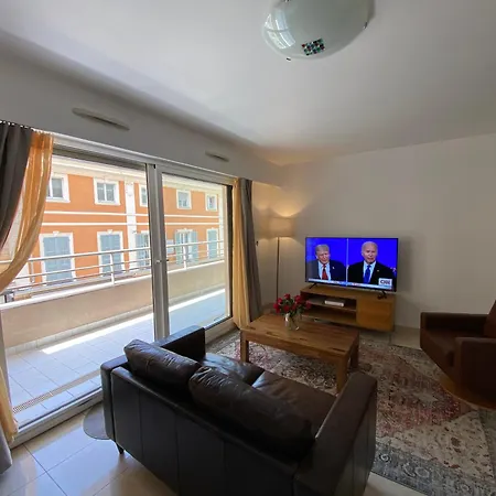 Le Grand Palais De La Mediterranee Access - Choice In *