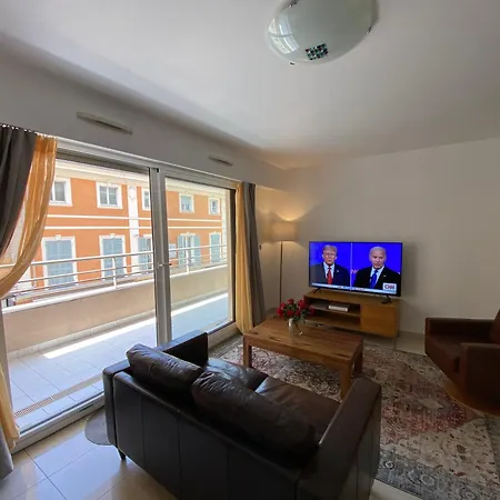 Le Grand Palais De La Mediterranee Access - Choice In ニース